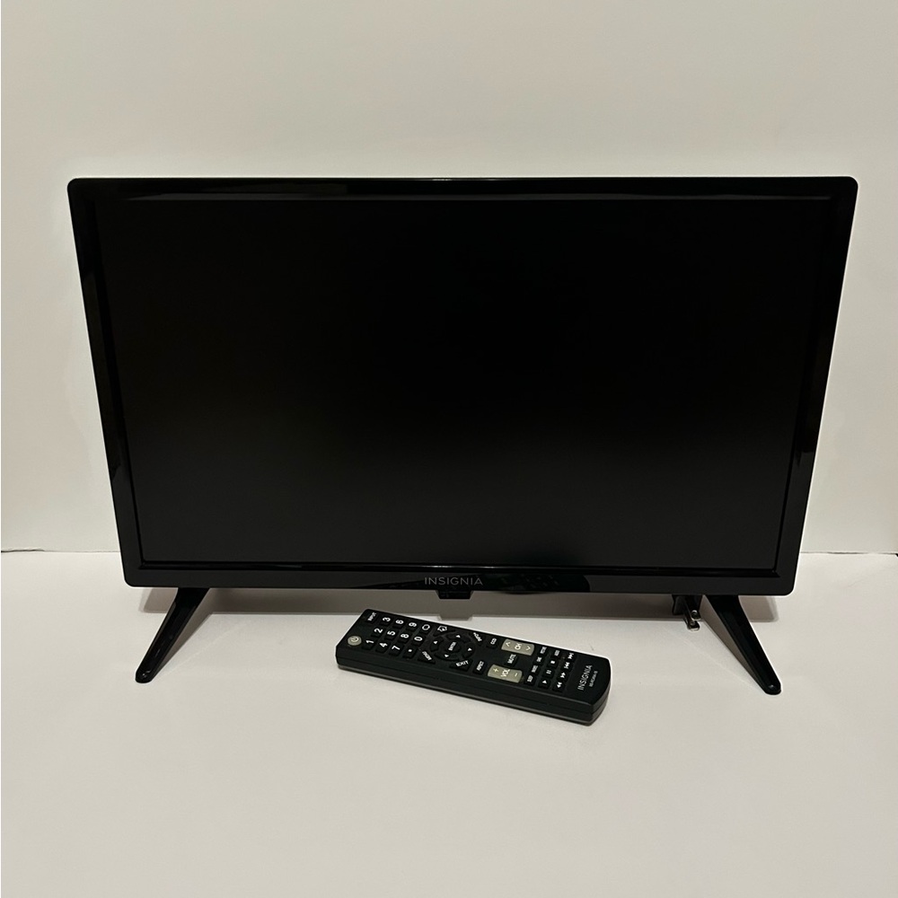 INSIGNIA 19” LED TV HDMI MODEL NS-19D310NA21 60HZ